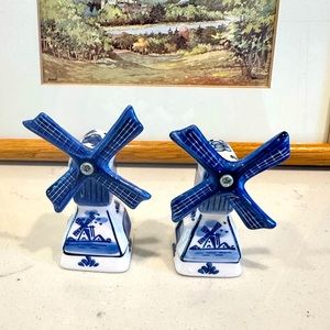 Vintage Delft Blue Porcelain Holland Windmill Salt and Pepper Shakers